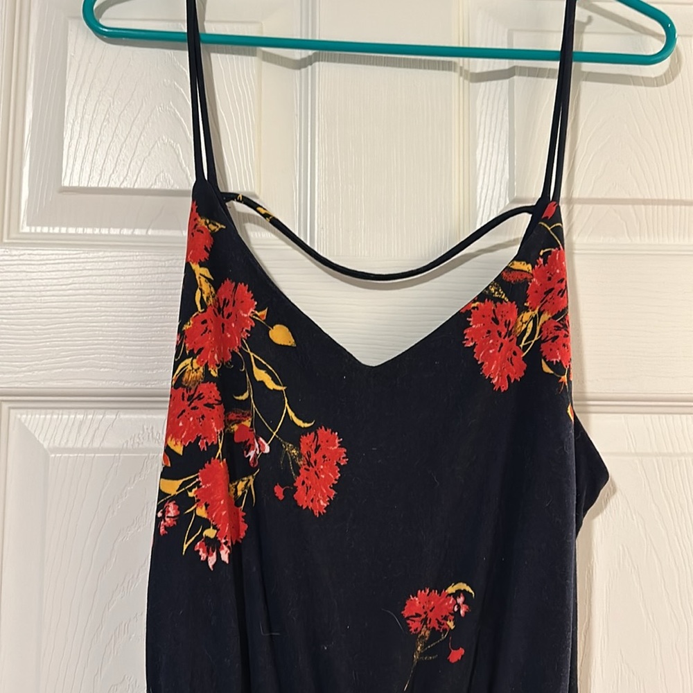 Floral Romper - Picture 2 of 3